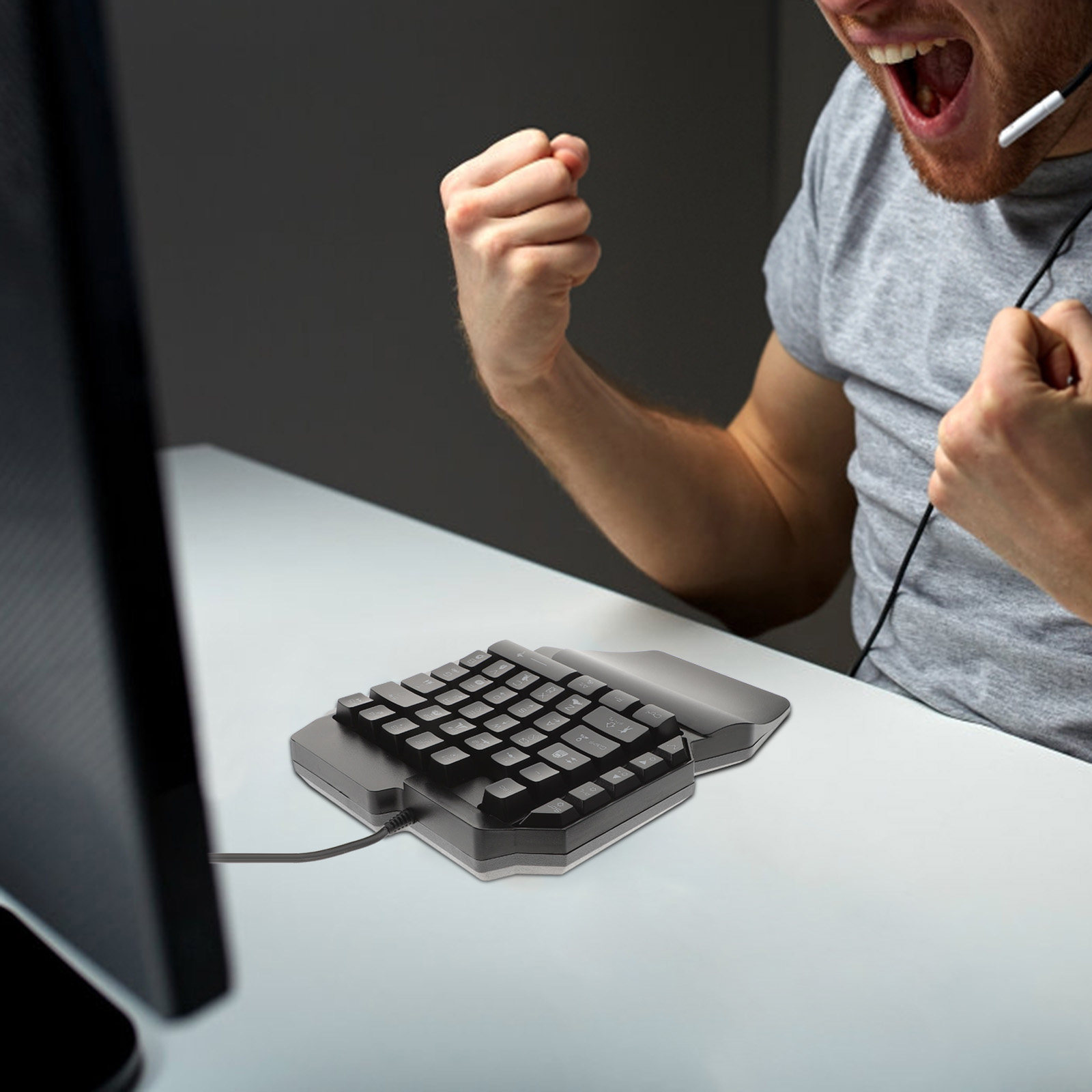 Single-Handed Gaming Keyboard  - Gaming Keyboard Training 评论和价格