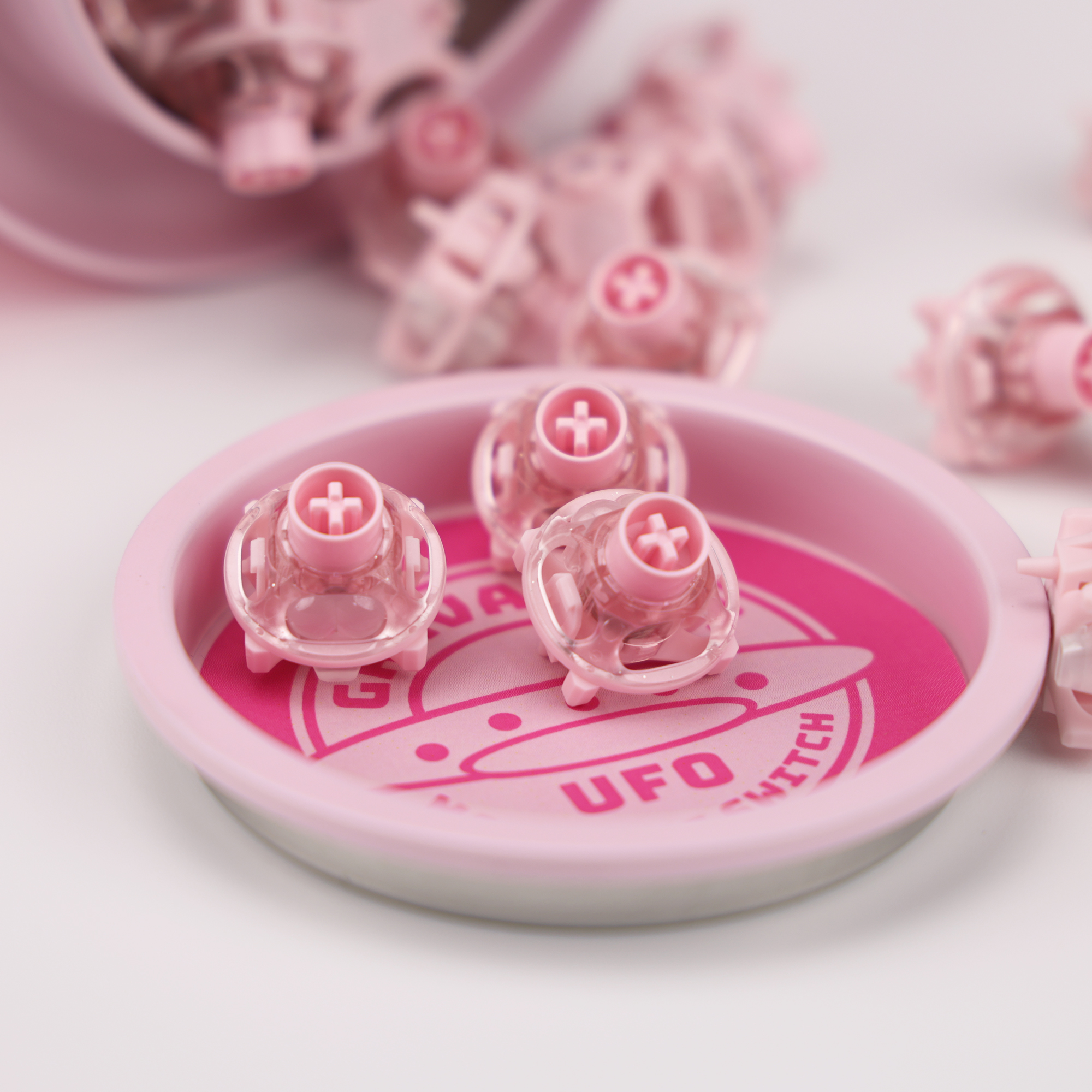 UFO Peach Pink Magnetic Switch - Gaming Keyboard Thocky 评论和价格